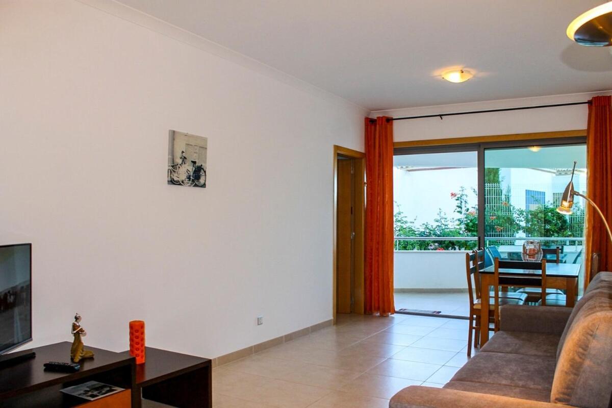 Varandas Do Mar Apartamento T2R Frente Mar Olhos De Gua Albufeira Ольос де Агуа Екстериор снимка